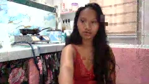 Snapshot of cuttiemorexn chatting on 12.05.25 cuttiemorexn online show from 12.05.25