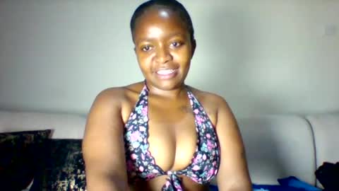 Snapshot of cuvy_babe chatting on 08.08.26 cuvy_babe online show from 08.08.26