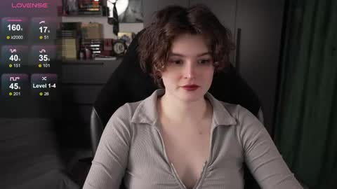 Helen Blossom online show from 04.12.26