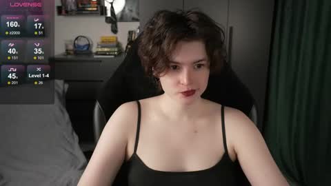 Helen Blossom online show from 04.22.26