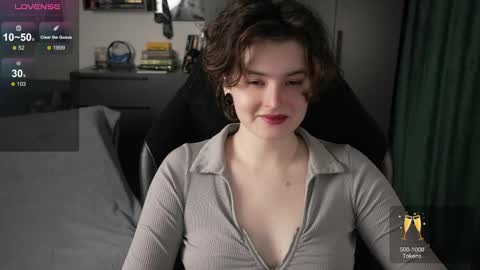 Helen Blossom online show from 04.23.26