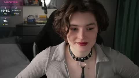 Helen Blossom online show from 04.25.26