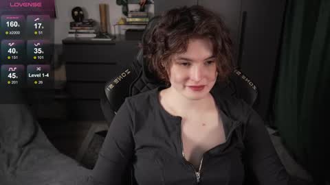 Helen Blossom online show from 05.28.26