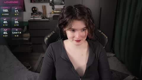 Helen Blossom online show from 05.31.26