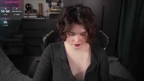 Helen Blossom online show from 05.31.26