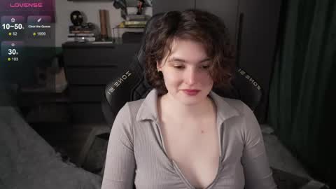 Helen Blossom online show from 06.03.26