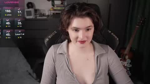 Helen Blossom online show from 07.02.26