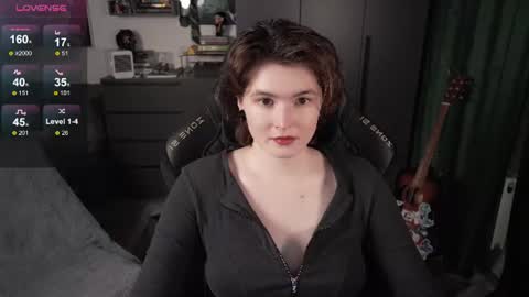 Helen Blossom online show from 07.03.26