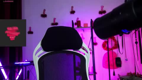 Lily Goddess online show from 02.16.26