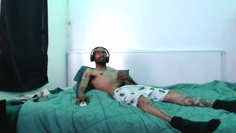 SkinnyTattedGuy online show from 07.17.26