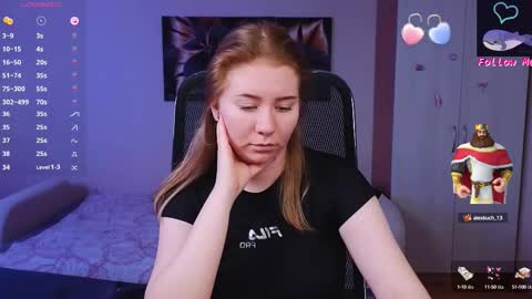 Snapshot of d0nna_ chatting on 09.17.25 Donna online show from 09.17.25