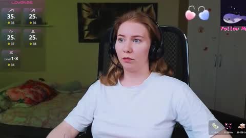 Snapshot of d0nna_ chatting on 09.26.25 Donna online show from 09.26.25