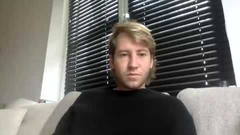 Snapshot of d3nnis_123 chatting on 10.20.25 d3nnis_123 online show from 10.20.25