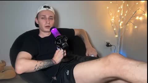 Snapshot of da_danya chatting on 09.27.25 da_danya online show from 09.27.25