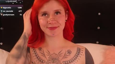 Snapshot of daarlene chatting on 03.02.25 Darlene online show from 03.02.25