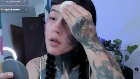 Snapshot of daarlene chatting on 03.09.25 Darlene online show from 03.09.25