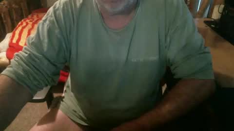 Snapshot of dabaatendae chatting on 12.31.24 dabaatendae online show from 12.31.24