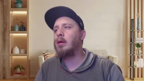 Snapshot of dabbydaddy25 chatting on 09.18.25 dabbydaddy25 online show from 09.18.25