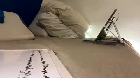 Snapshot of dabeibe chatting on 04.06.26 Jewbb online show from 04.06.26