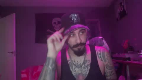 Snapshot of dabirdfree chatting on 03.10.26 Destroyer online show from 03.10.26