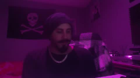 Snapshot of dabirdfree chatting on 04.08.26 Destroyer online show from 04.08.26