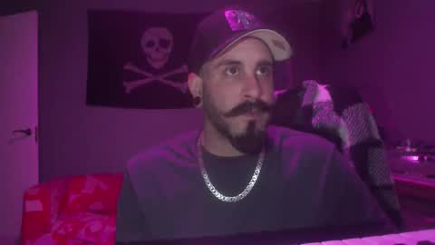 Snapshot of dabirdfree chatting on 04.28.26 Destroyer online show from 04.28.26