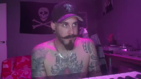 Snapshot of dabirdfree chatting on 04.30.26 Destroyer online show from 04.30.26