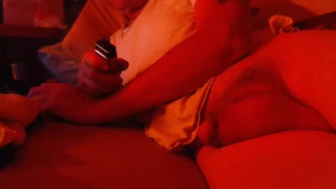 Snapshot of daddiesmonstercock chatting on 11.21.25 daddiesmonstercock online show from 11.21.25