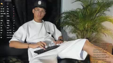 Snapshot of daddy_darcks chatting on 10.04.25 daddy_darcks online show from 10.04.25