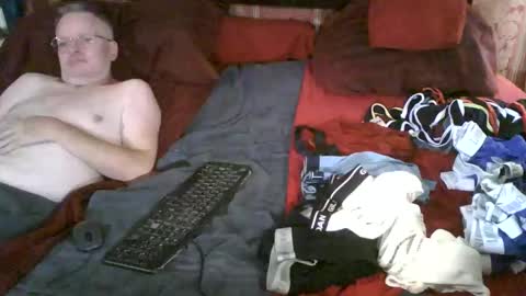 Daddy online show from 10.19.25