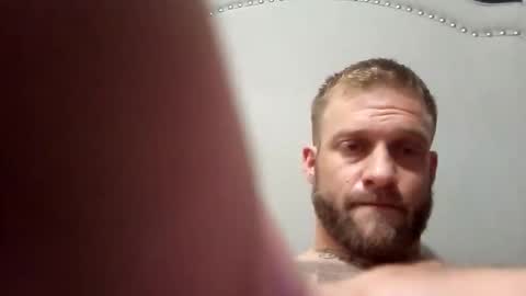 Snapshot of daddydeeevooo chatting on 05.25.26 daddydeeevooo online show from 05.25.26