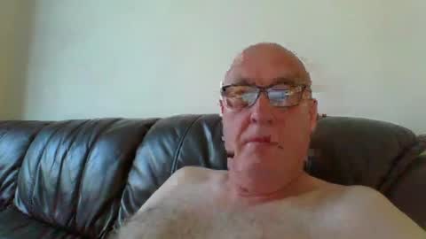 Snapshot of daddyhere4uall8 chatting on 08.03.26 daddyhere4uall8 online show from 08.03.26