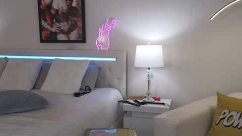 Sabrinna Bae online show from 01.02.25