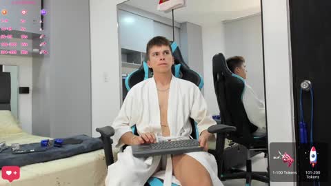 Snapshot of daddyrich4u chatting on 12.03.24 daddyrich4u online show from 12.03.24