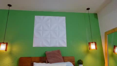 Snapshot of daddys_little_secrett chatting on 03.12.25 Valen online show from 03.12.25