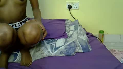 Snapshot of daddyslove_ chatting on 10.20.25 Daddys love online show from 10.20.25