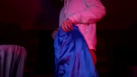 Snapshot of daddywants111128 chatting on 12.01.25 daddywants111128 online show from 12.01.25