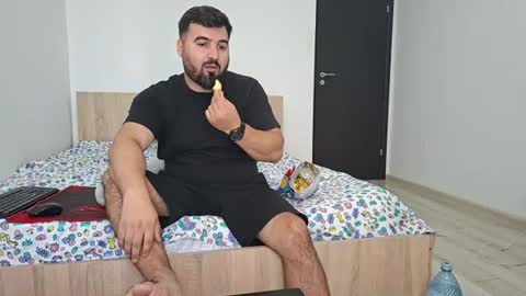 Snapshot of daddyy000018 chatting on 07.25.26 daddyy000018 online show from 07.25.26