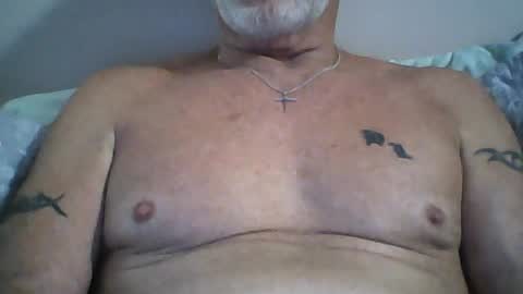Snapshot of dadhmalone chatting on 06.17.26 dadhmalone online show from 06.17.26