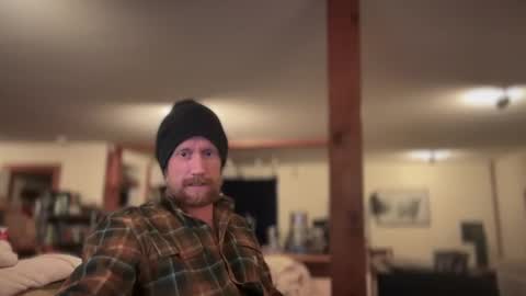 Snapshot of daemon456321 chatting on 03.04.25 daemon online show from 03.04.25