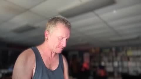 Snapshot of daemon456321 chatting on 10.28.25 daemon online show from 10.28.25