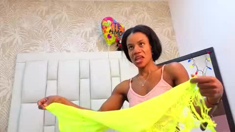 daffnelewis online show from 02.04.26