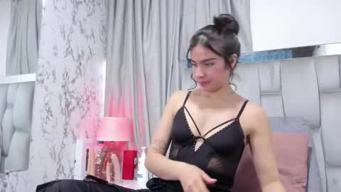 Snapshot of dafne_quenn chatting on 09.25.25 dafne_quenn online show from 09.25.25
