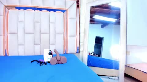 Dafnee online show from 10.01.25