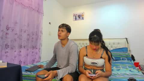 Snapshot of dafnezahiraa_ chatting on 02.19.25 dafnezahiraa  online show from 02.19.25