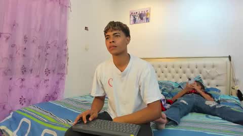 Snapshot of dafnezahiraa_ chatting on 03.05.25 dafnezahiraa  online show from 03.05.25