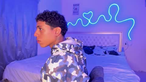 Snapshot of dafnezahiraa_ chatting on 10.05.25 dafnezahiraa  online show from 10.05.25