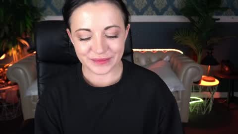 Dafni Mon online show from 04.09.26