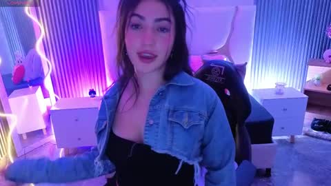 Snapshot of dahia_tay chatting on 04.16.26 dahia online show from 04.16.26