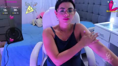 Snapshot of dahian_carter chatting on 12.24.24 Dahian  online show from 12.24.24